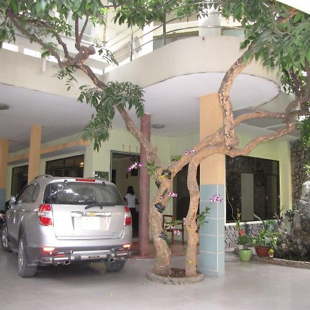 Ngoc Vu Hotel Ho Şi Min Exterior foto